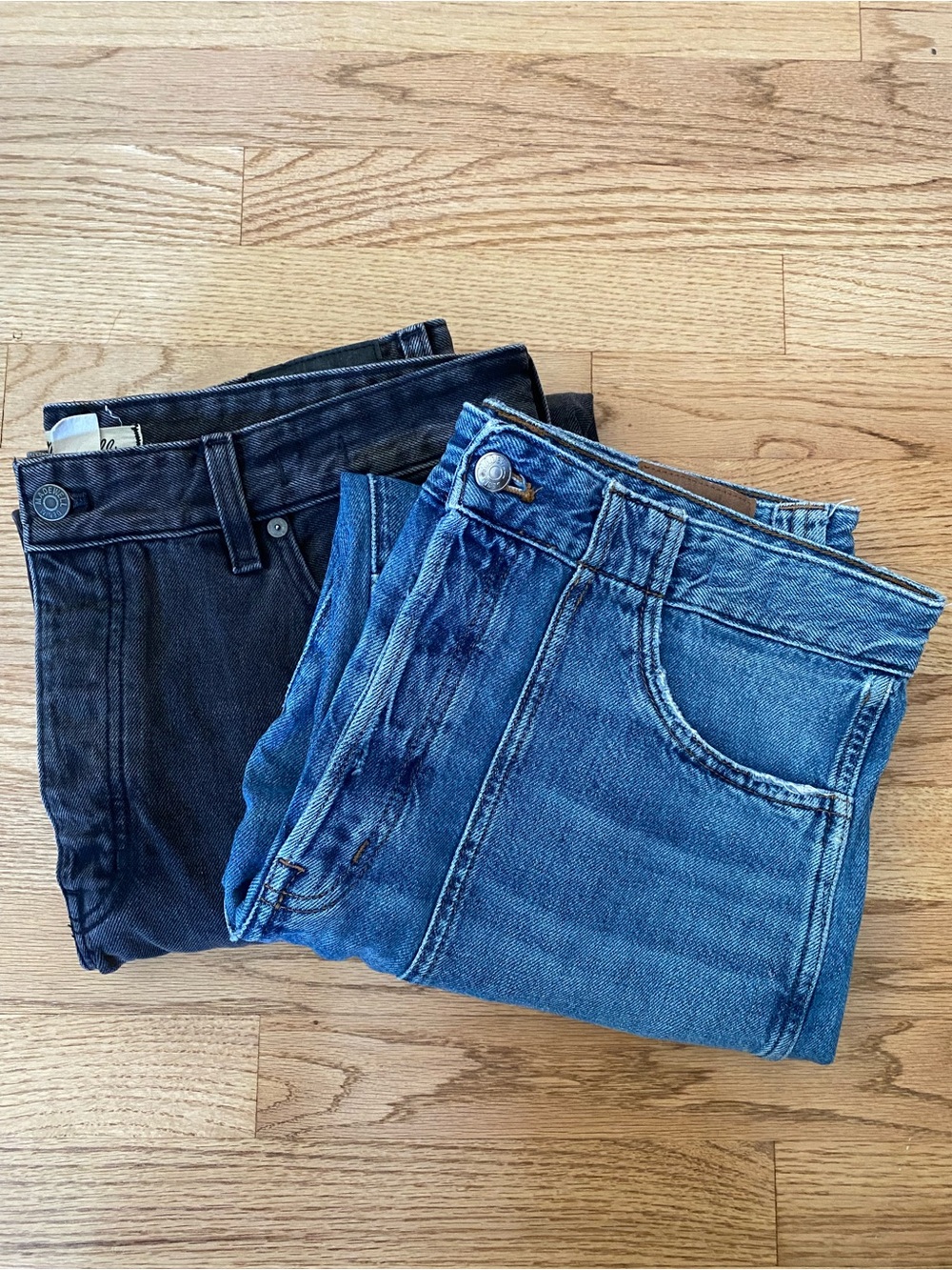 Madewell: Women’s- The Darted Barrel-Leg Jean - Picture 6 of 6